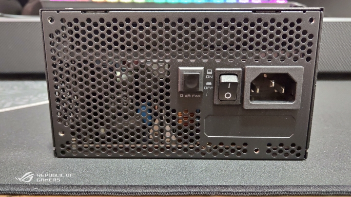 AMD與TUF的CP狂香機!(簡單推薦)