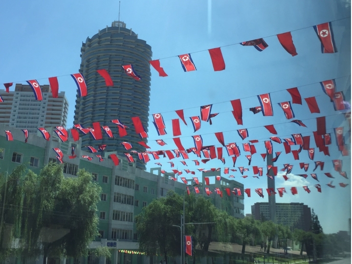 全世界都在看🇰🇵 北朝鮮(Taiwan)軍事扮演團體