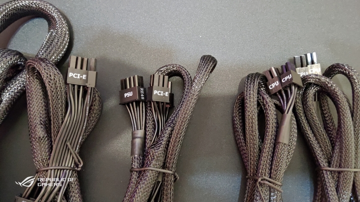AMD與TUF的CP狂香機!(簡單推薦)