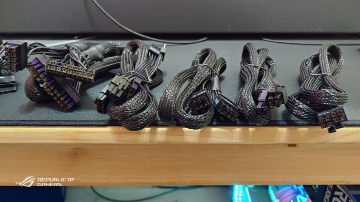 AMD與TUF的CP狂香機!(簡單推薦)