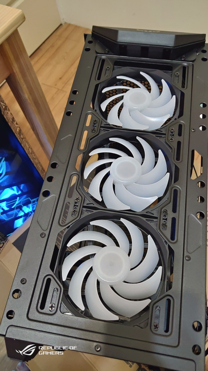 AMD與TUF的CP狂香機!(簡單推薦)