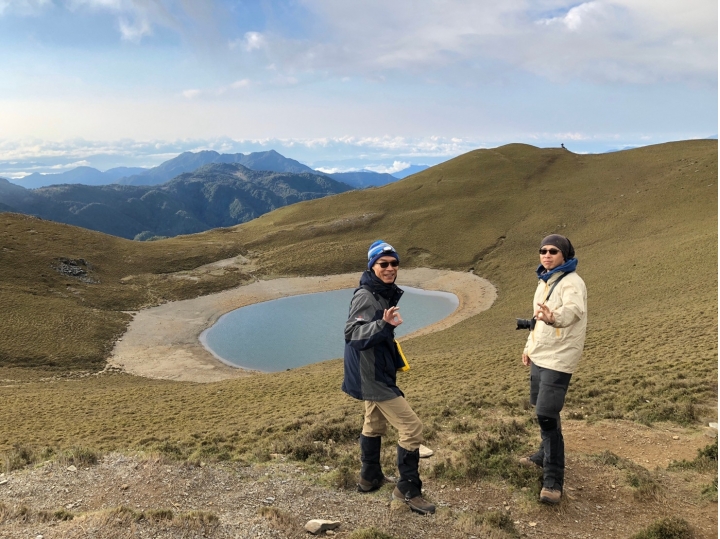 千山有名雖無窮 行過新康方為岳 - 我們與天空的距離