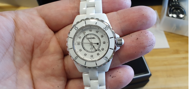 黑白J12一起買