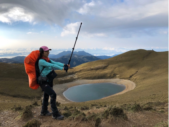 千山有名雖無窮 行過新康方為岳 - 我們與天空的距離