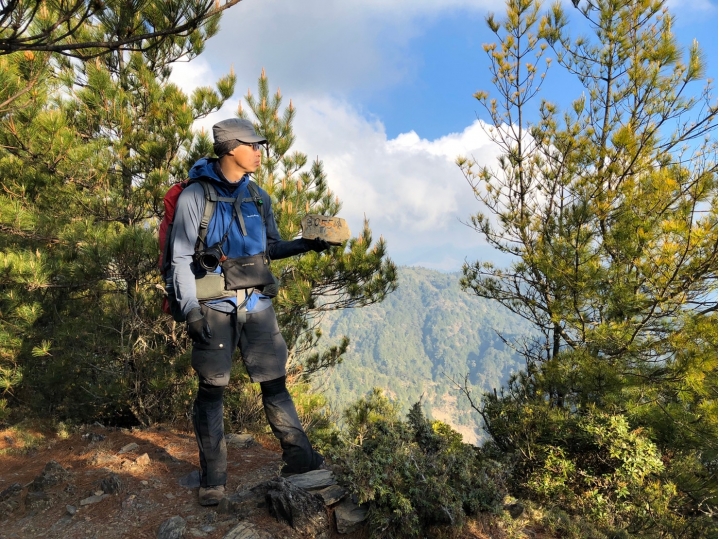 千山有名雖無窮 行過新康方為岳 - 我們與天空的距離
