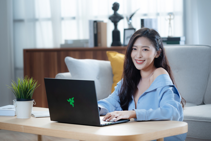 Razer Blade 15 Advanced Model 測試報告 強勢挑戰輕薄電競效能王座!