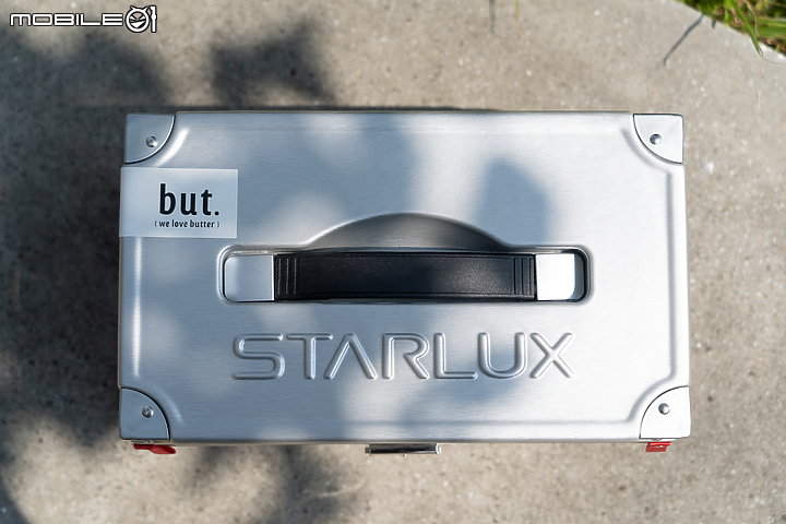 來開箱「星宇箱 # STARBOX」! 外箱讓甜點變成了最佳附屬品!