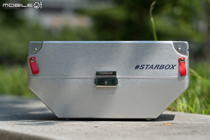 來開箱「星宇箱 # STARBOX」! 外箱讓甜點變成了最佳附屬品!