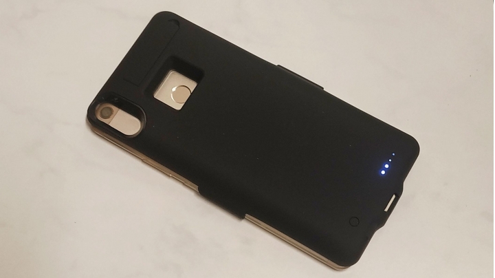背夾電池續命神丹加持喜獲重生的 MI MAX
