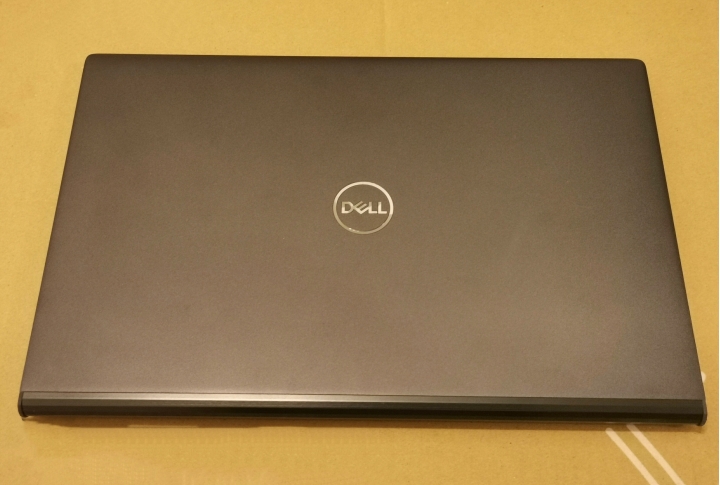 Inspiron 7500 15.6" 4K OLED體驗
