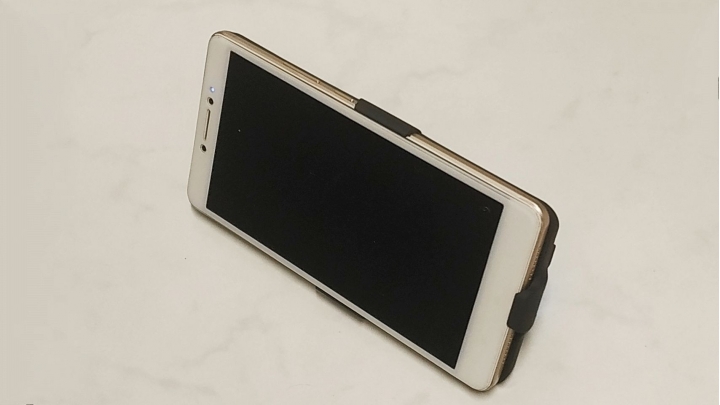 背夾電池續命神丹加持喜獲重生的 MI MAX