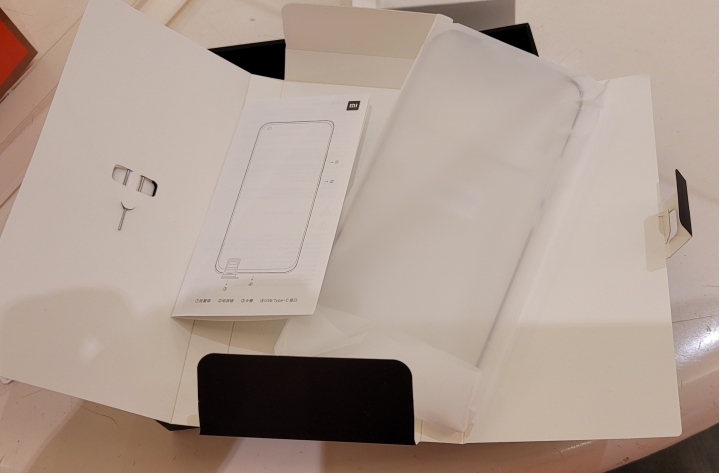 小米11Ultra 黑12G開箱,0414加清水套