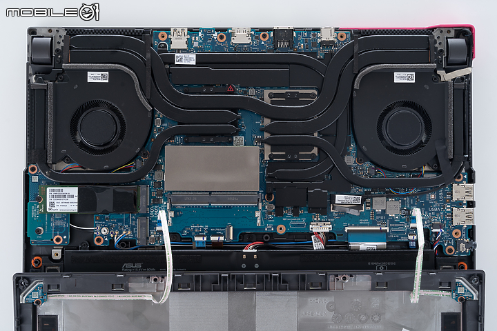 ROG Strix G15 G513 獨特潮流下享受效能電競!