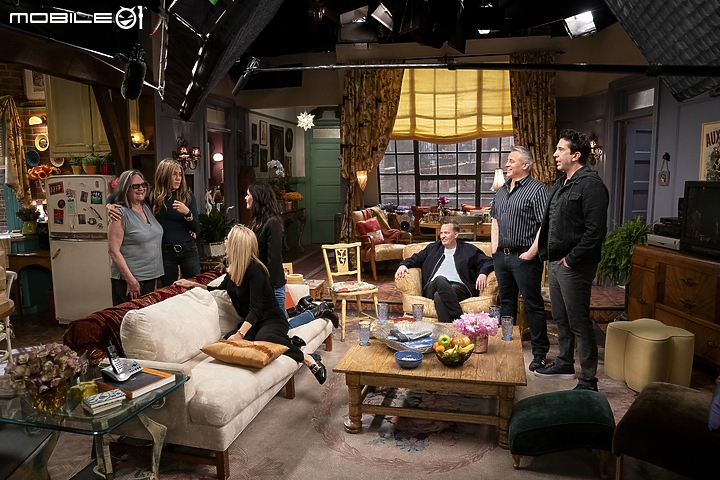回憶殺! 《六人行:當我們又再一起》下週四獨家於 HBO GO 上線並在 HBO 頻道首播!