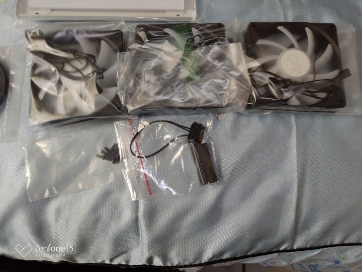 InWin 迎廣 EXPLORER 迷你型機殼