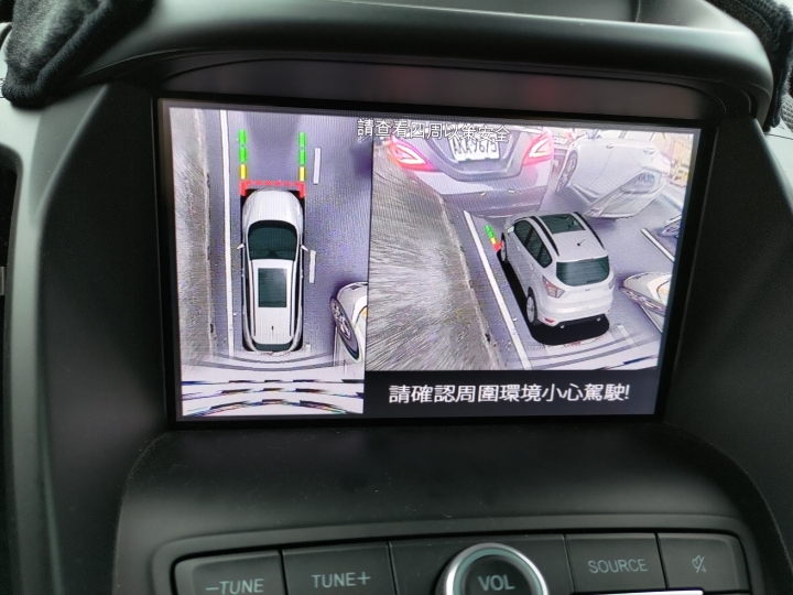 這倒車顯影品質會不會太精彩了