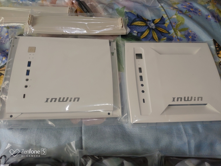 InWin 迎廣 EXPLORER 迷你型機殼