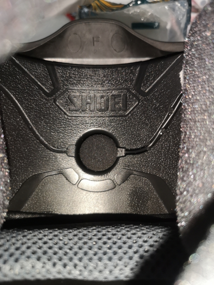 人生第一頂進口帽心得分享 SHOEI GT AIR2代 安裝BKS2