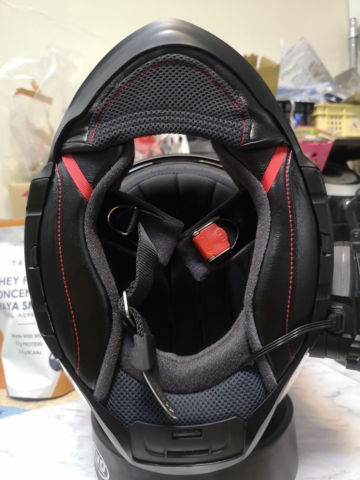 人生第一頂進口帽心得分享 SHOEI GT AIR2代 安裝BKS2