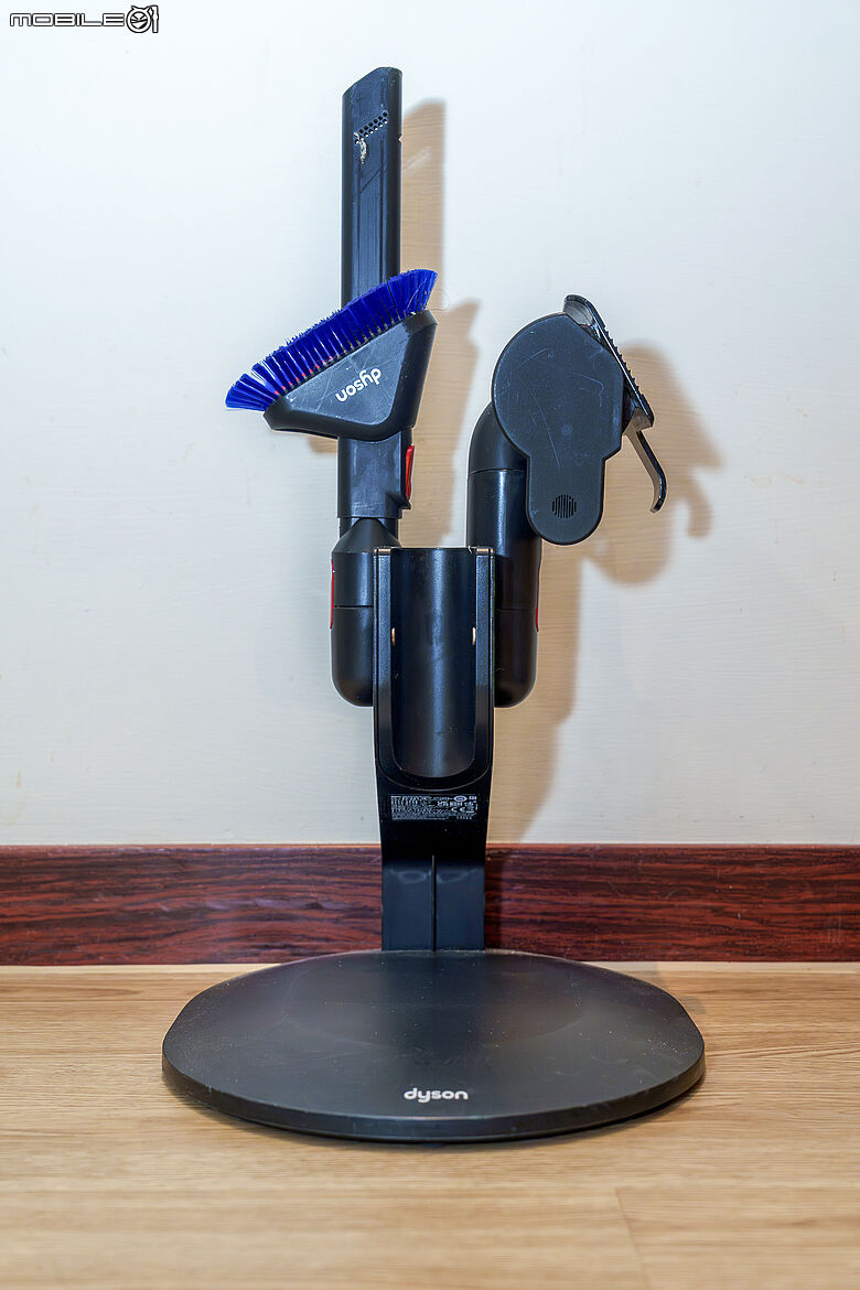 Dyson PencilVac Fluffycones 鉛筆吸塵器｜輕巧靈活的輕量級日常清潔神機
