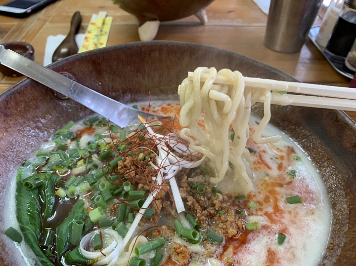 【沖繩縣】不止是豚骨拉麵、超濃郁雞白湯拉麵你吃過沒!?