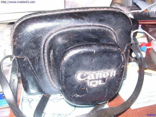 搬家時挖出來的老相機Canon QL17