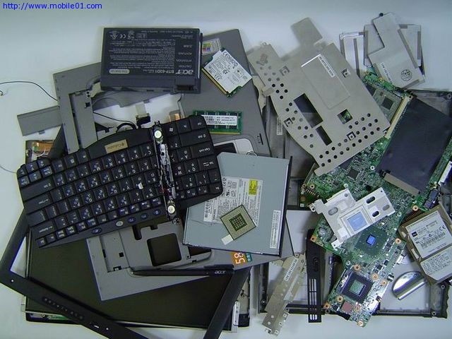 肢解 ---acer TravelMate C300---