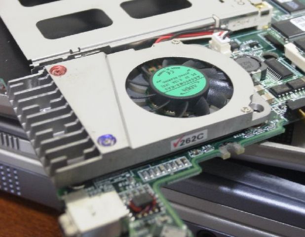 [拆解]ASUS S200A拆機解說