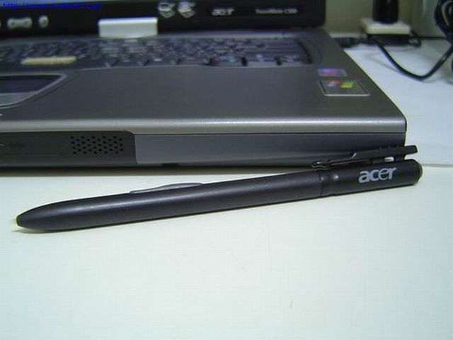 肢解 ---acer TravelMate C300---