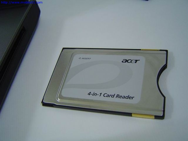 肢解 ---acer TravelMate C300---