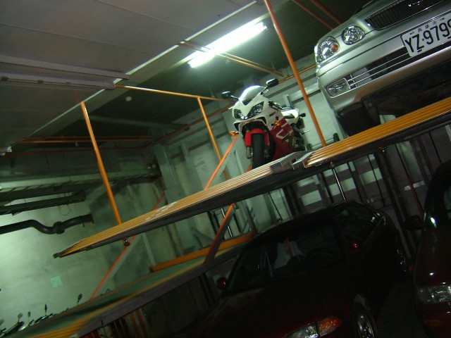 有人喜歡重車嗎?++重車小記事++