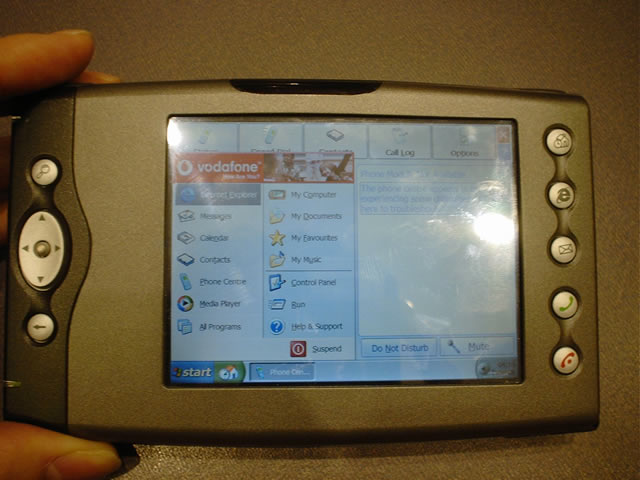 新一代 Windows CE.NET 4.2 超強機種 Maui + 第一手照片搶先看
