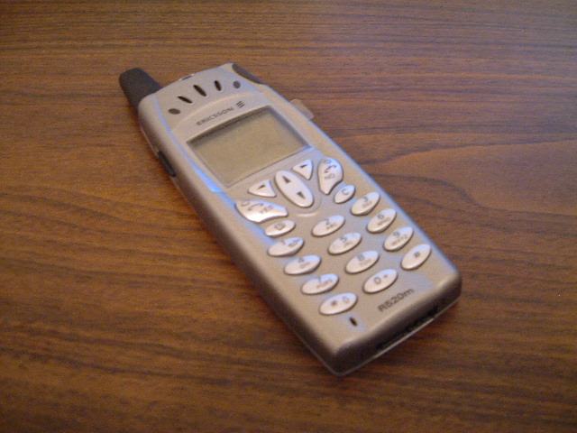 真正的王道--Ericsson R520m