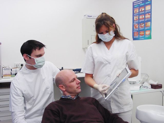 Pace Blade 平板電腦在牙科使用的照片