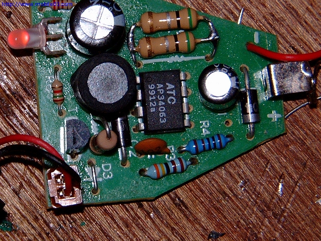 [分享]改裝行動電話手機車充為eTrex/PDA車充