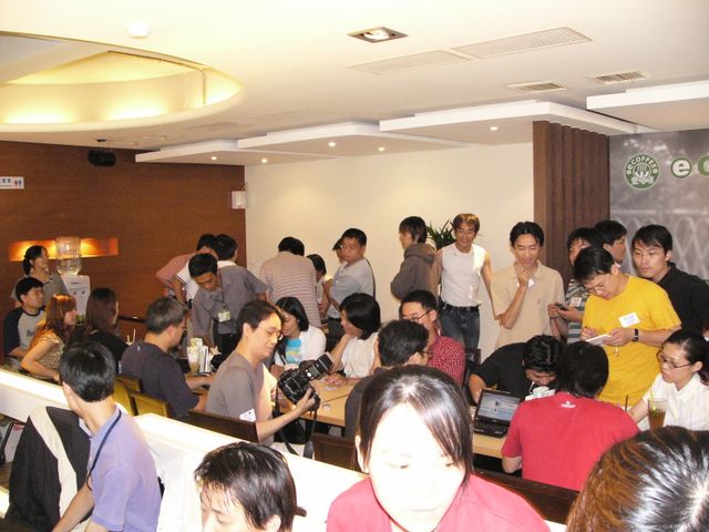 [聚會相片集]Mobile01聚會記實：2004夏@高雄～Rex拍-附上簽名板