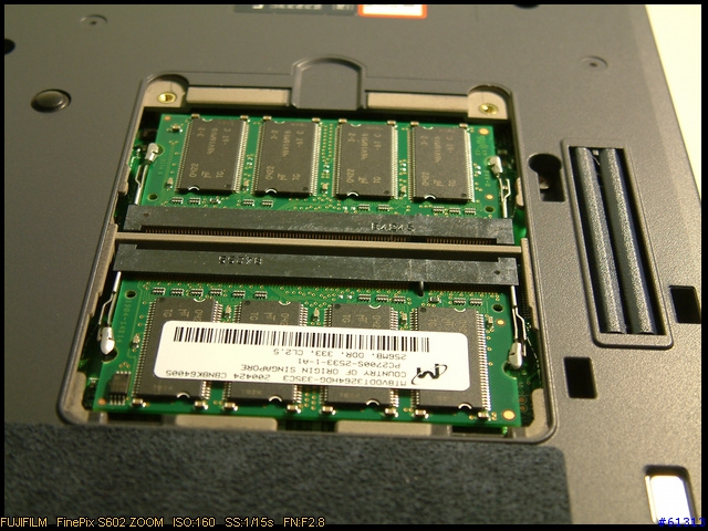 [分享]我的第二台NB - Fujitsu S6220 （圖有點多喔...）