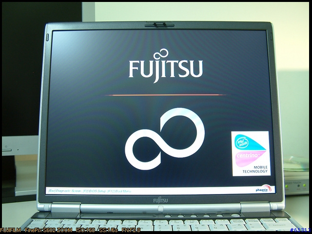 [分享]我的第二台NB - Fujitsu S6220 （圖有點多喔...）