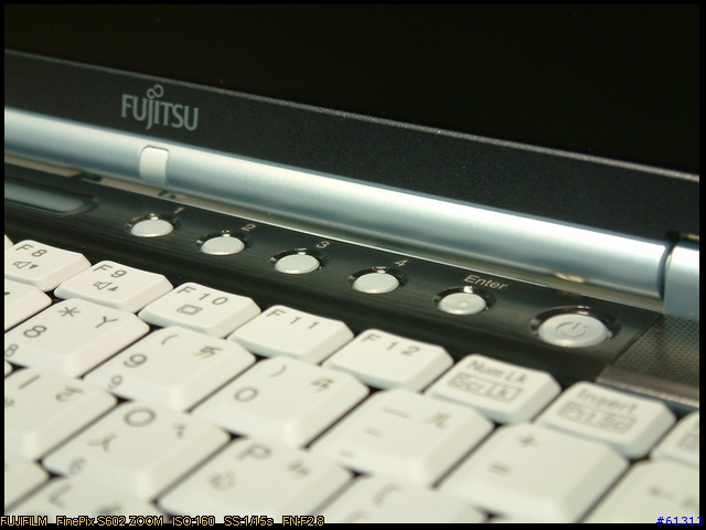 [分享]我的第二台NB - Fujitsu S6220 （圖有點多喔...）