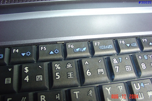[分享]我的第一台N/B--BENQ 7000-T01 + 數位電視盒 【新增圖片】