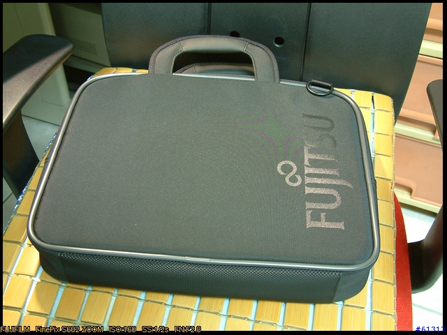 [分享]我的第二台NB - Fujitsu S6220 （圖有點多喔...）