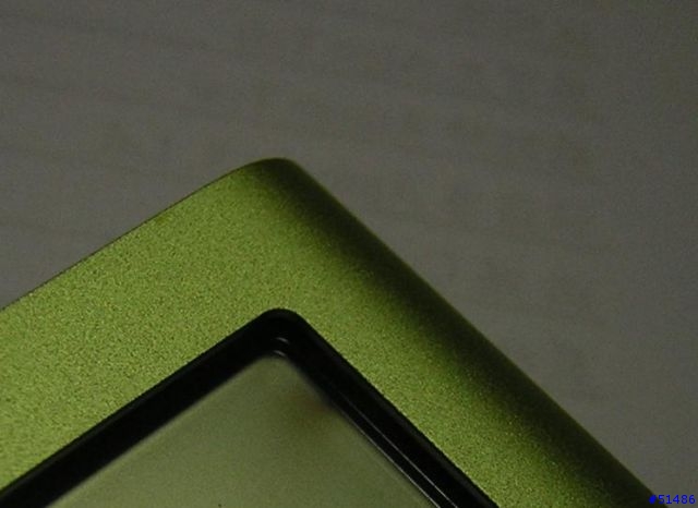ipod mini 有黑影....這是瑕疵品嗎？