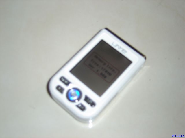 彩色螢幕的mp3 player~~ c90