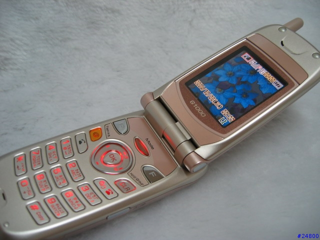 [分享] SANYO G1000 PHS+GSM 雙模手機寫真集~~~~! 不再當雙槍俠了^^