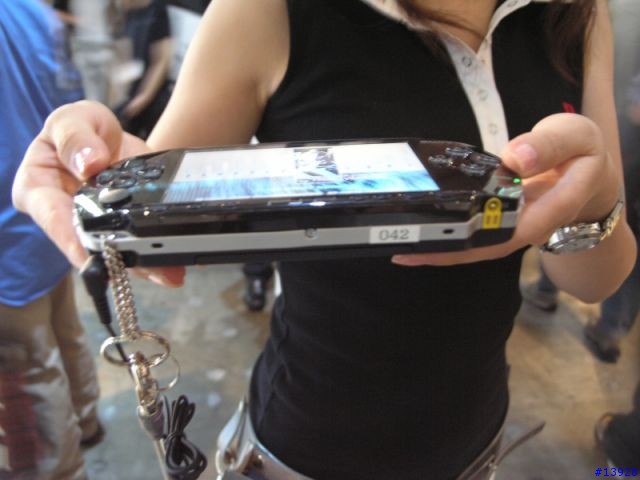 [心得]TOKYO GAME SHOW 2004 SONY PSP面對面的心跳體驗