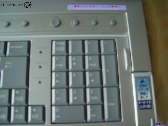 [分享] 新買Sony Vaio W502B圖多!!