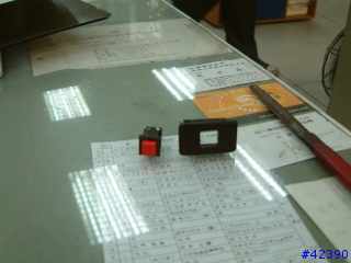 把elio搬到車上去(除了FM 發射器之外還有........................)