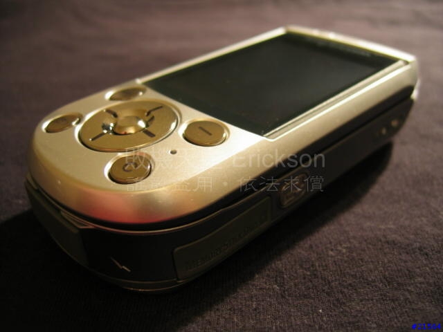 [絕世好機]Sony Ericsson S700i勸敗寫真(I)--外型篇