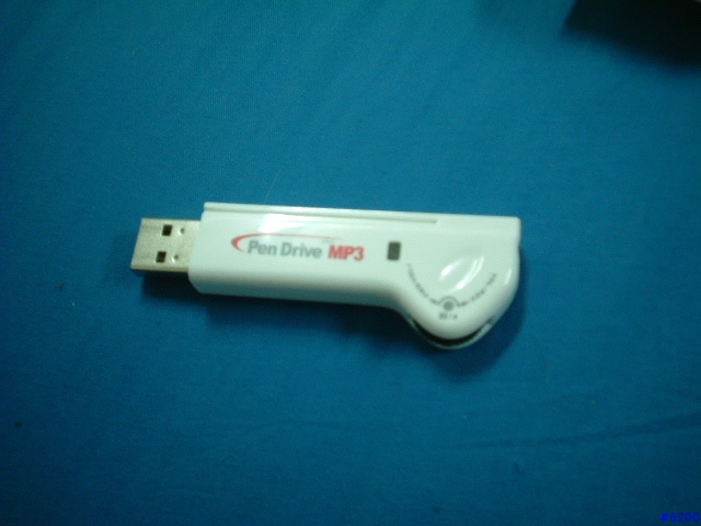 便宜勸敗-990MP3隨身聽