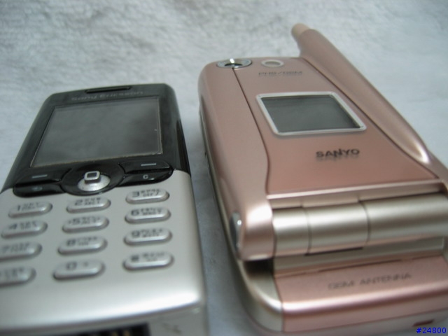 [分享] SANYO G1000 PHS+GSM 雙模手機寫真集~~~~! 不再當雙槍俠了^^
